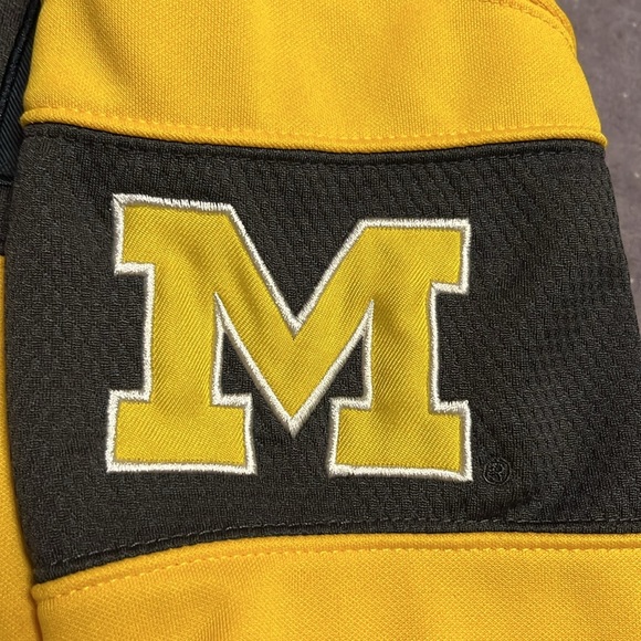 Colosseum Michigan sweatshirt - Picture 6 of 7